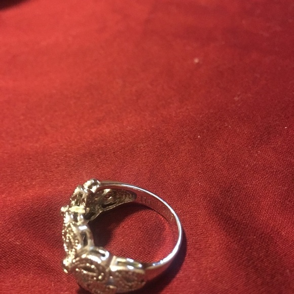 Ring - Picture 2 of 4